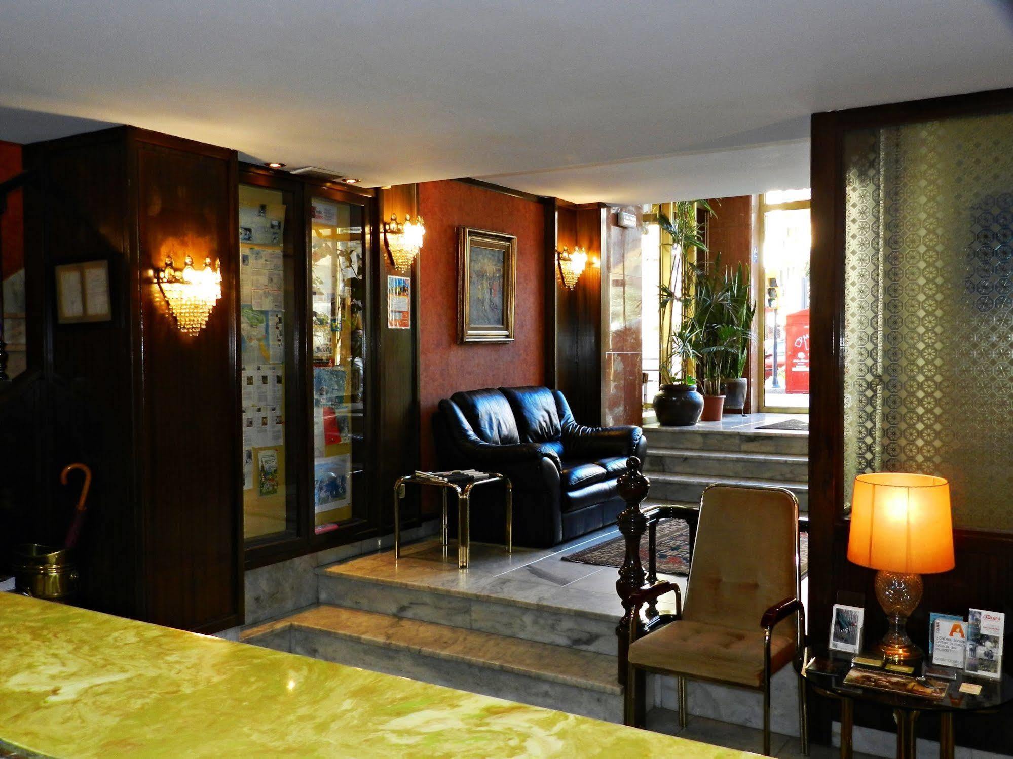 Hotel Alda Centro גיחון מראה חיצוני תמונה