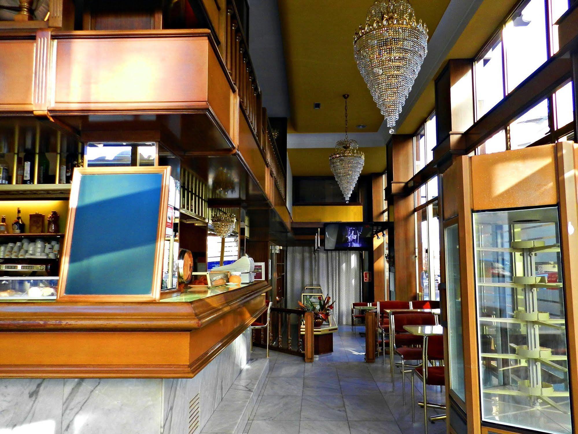 Hotel Alda Centro גיחון מראה חיצוני תמונה